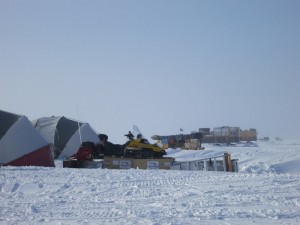 Scientific cargo in the iSTAR field camp after a blow. Photo: Jan De Rydt.
